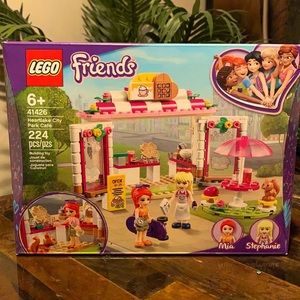 NEW IN BOX Lego Friends Heartland City Park Cafe #41426